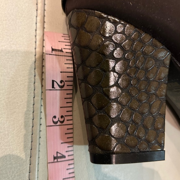 Boots over knee - Picture 5 of 7